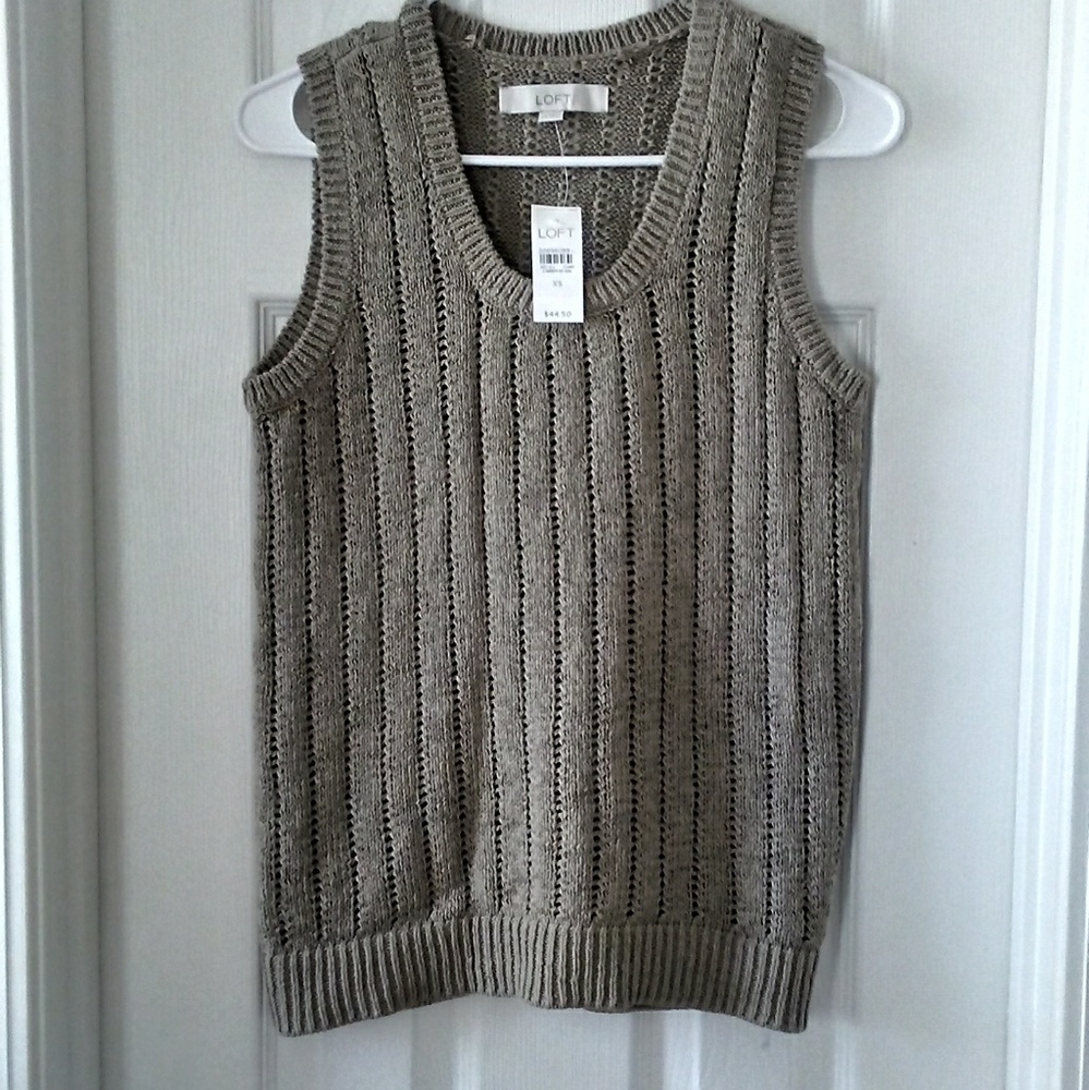 Ann Taylor Loft Olive Green sleeveless sweater S
